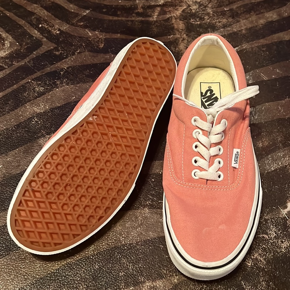 Vans - Picture 3 of 9